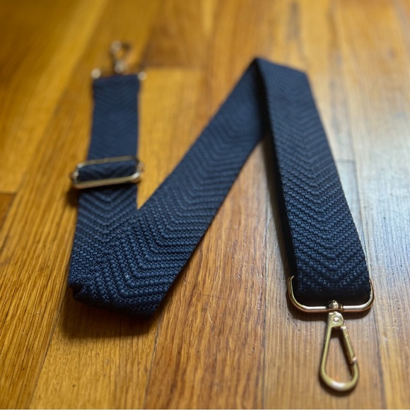 Navy Chevron Woven Crossbody Adjustable Guitar Bag Purse Strap, Gold Hardware - Picture 4 of 4